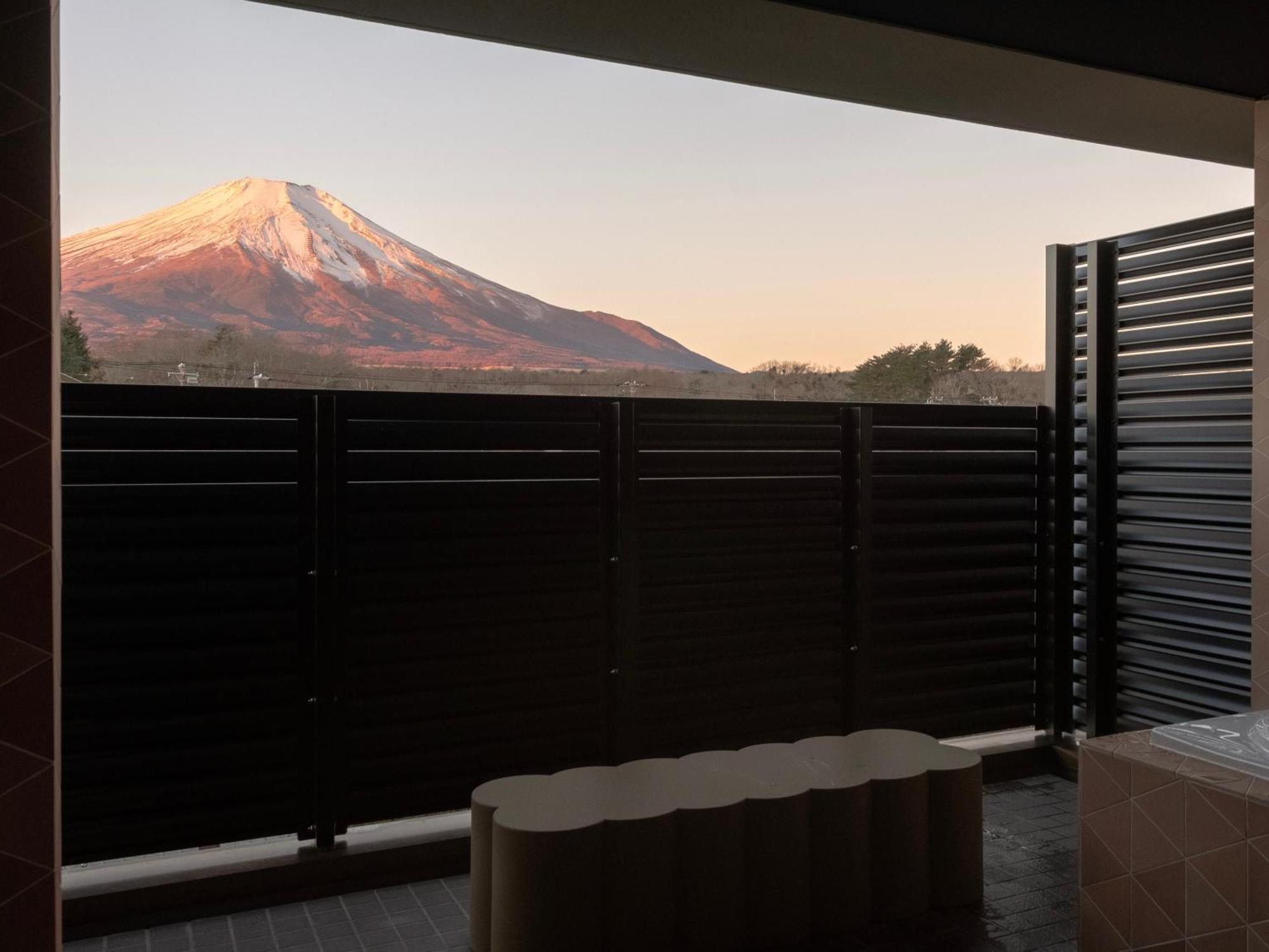 Mt Fuji View And Private Sauna Ryokan Shizuku Yamanakako Exteriör bild