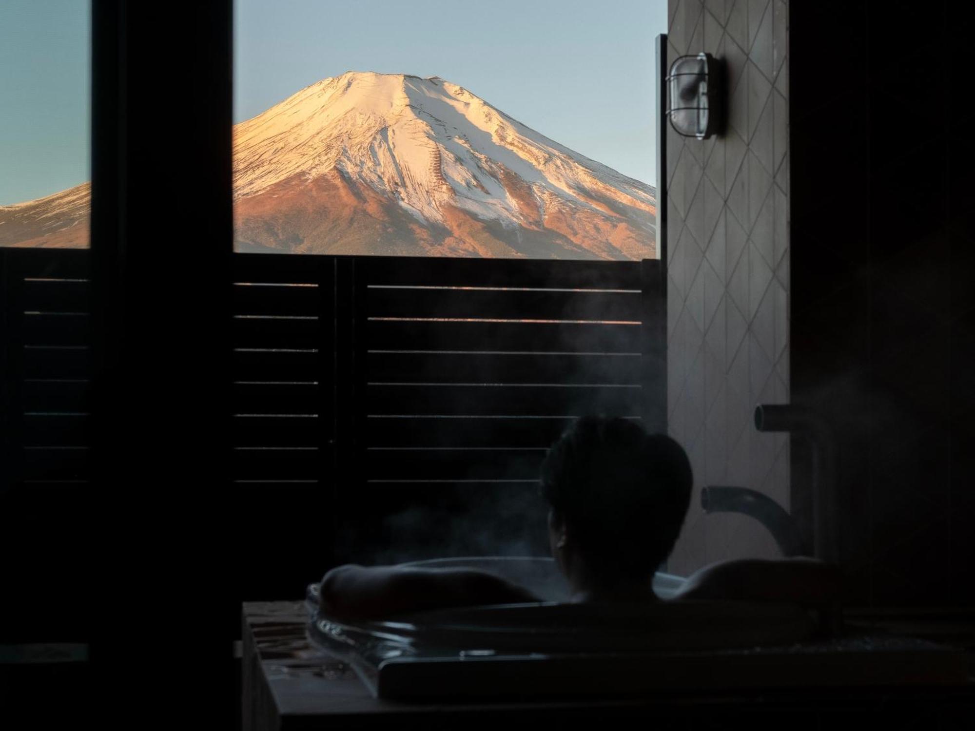 Mt Fuji View And Private Sauna Ryokan Shizuku Yamanakako Exteriör bild